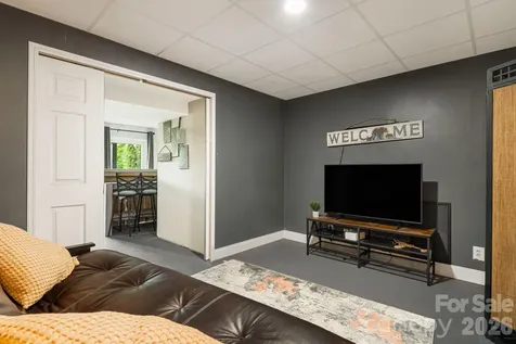 898 Morgan Hill Road Black Mountain NC 28711