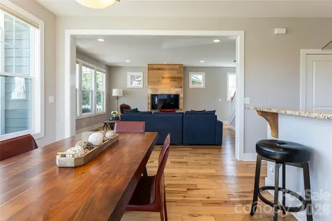 178 Courtland Place Asheville NC 28801