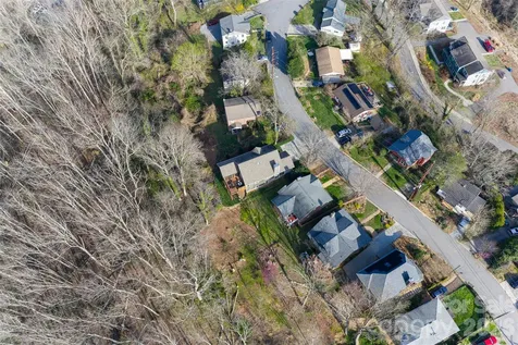178 Courtland Place Asheville NC 28801