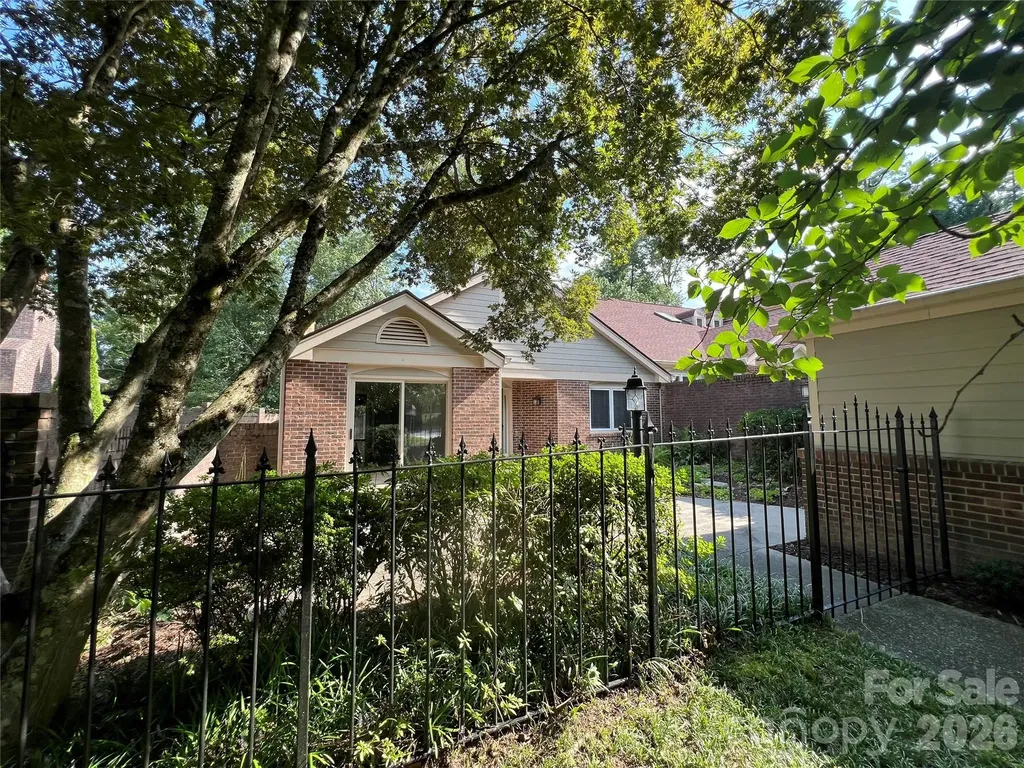 108 Glenbrook Drive Hendersonville NC 28739