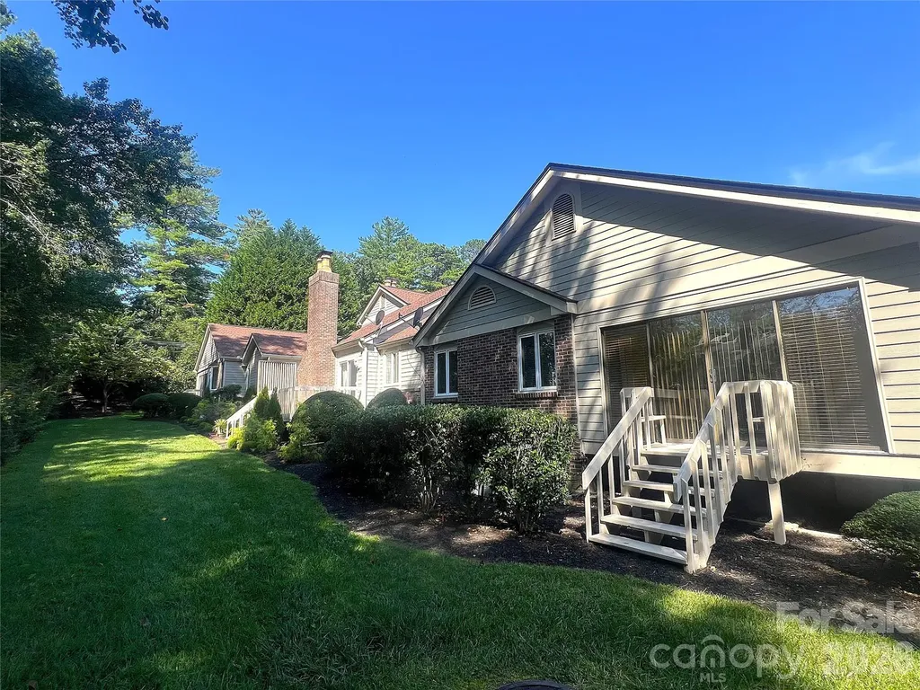108 Glenbrook Drive Hendersonville NC 28739