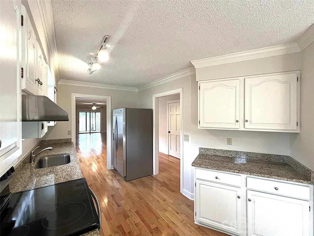 108 Glenbrook Drive Hendersonville NC 28739