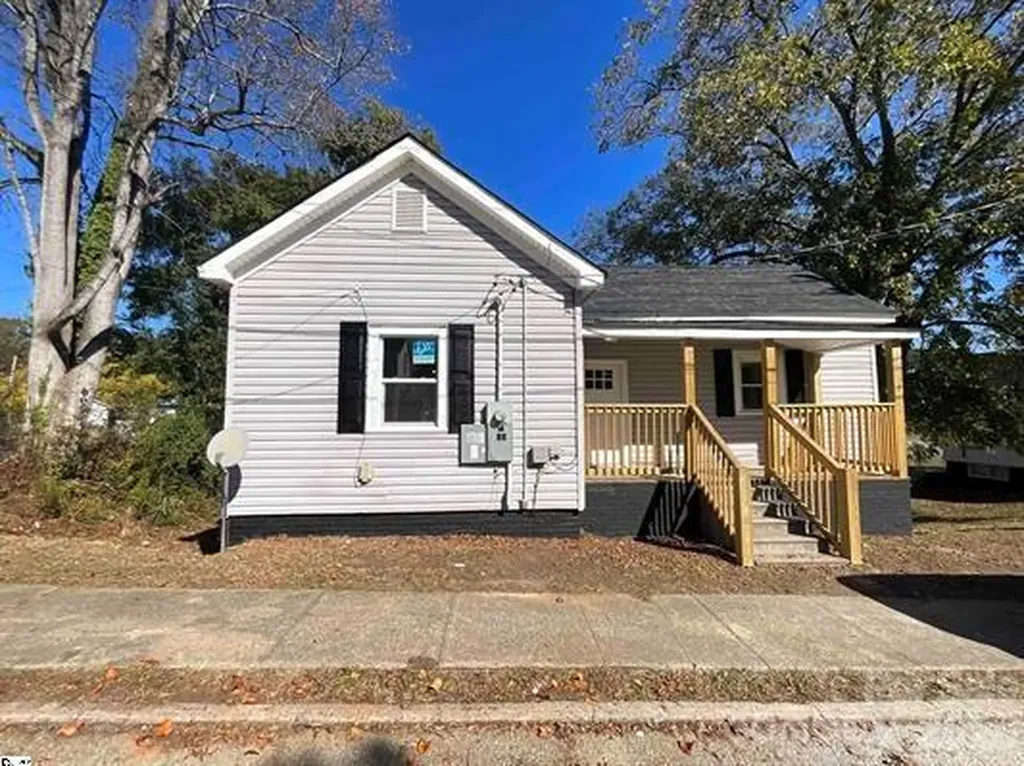 505 E Robinson Street Gaffney SC 29340