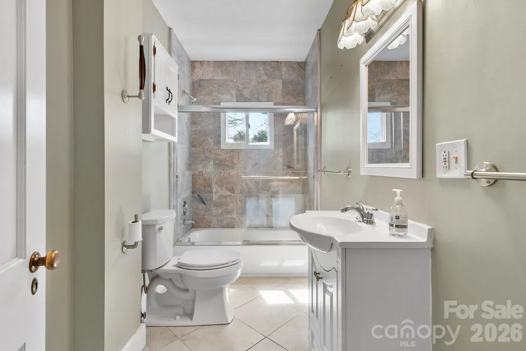 832 Sand Hill Road Asheville NC 28806