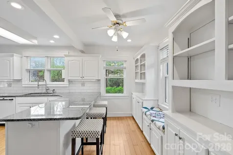 832 Sand Hill Road Asheville NC 28806