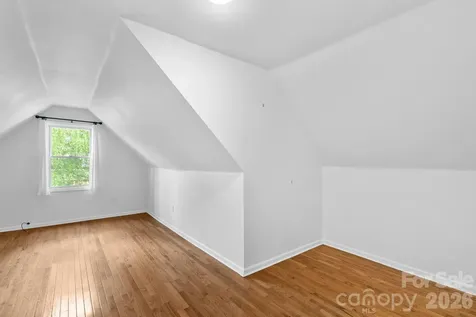 832 Sand Hill Road Asheville NC 28806