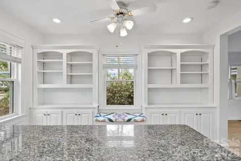 832 Sand Hill Road Asheville NC 28806