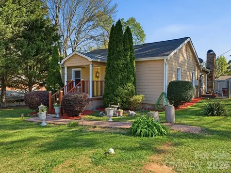 6223 Macon Street Charlotte NC 28208