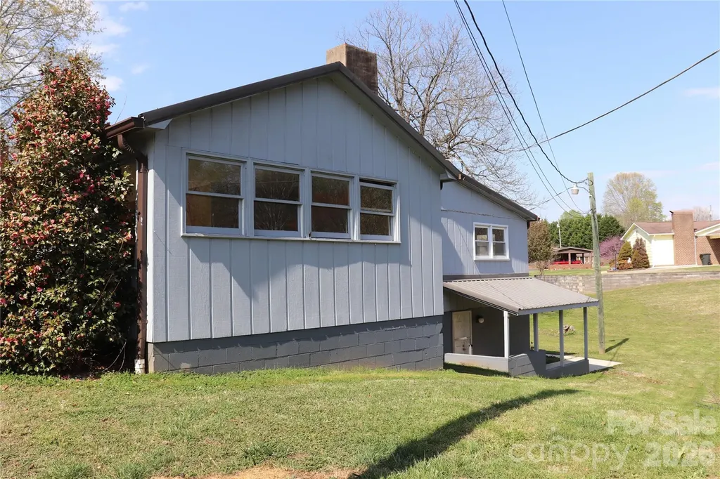 4543 Horseshoe Bend Road Hudson NC 28638