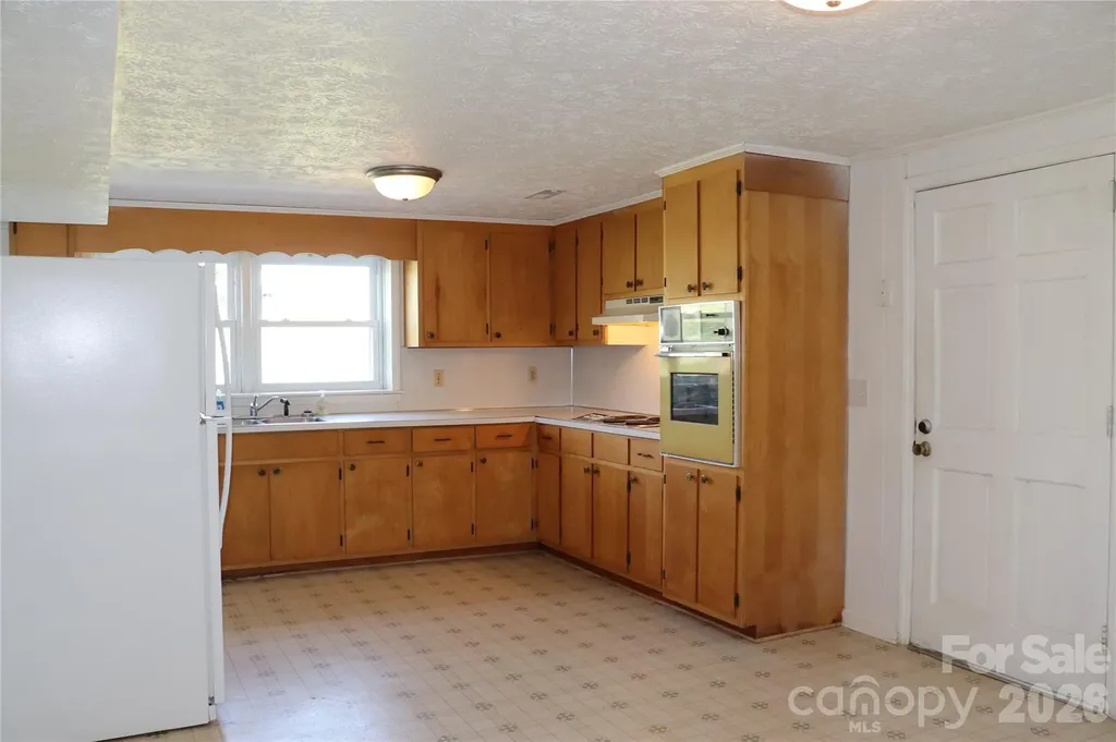 4543 Horseshoe Bend Road Hudson NC 28638