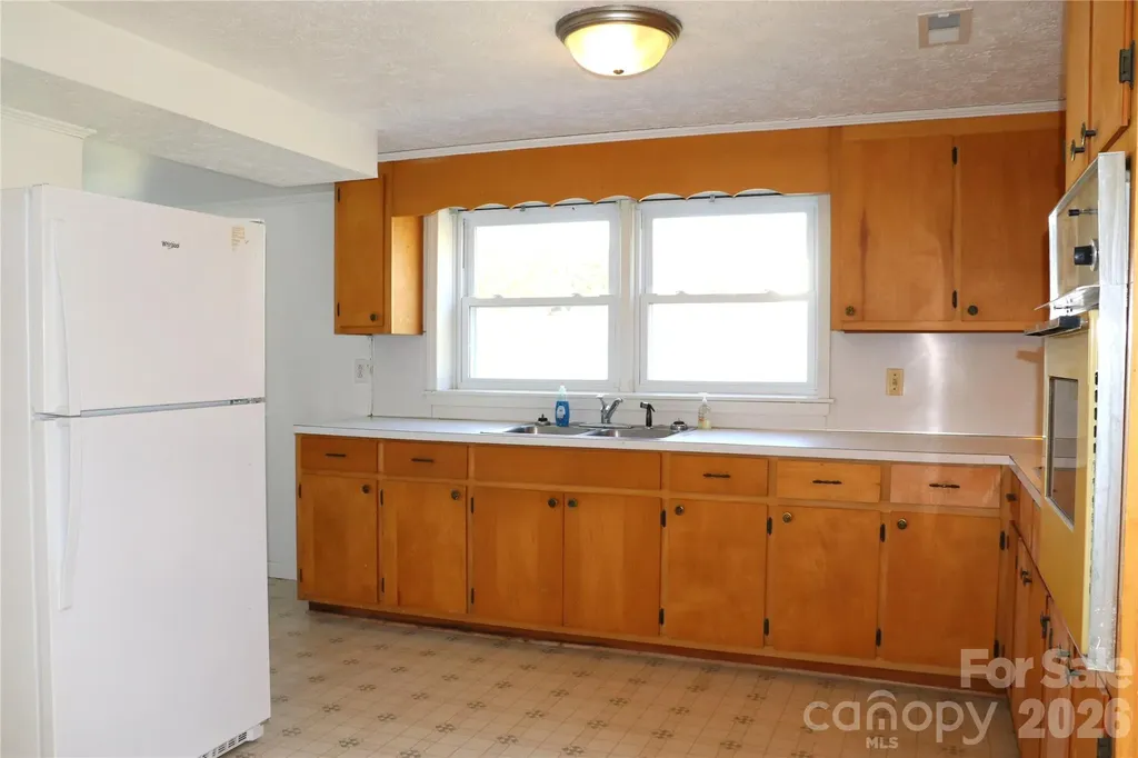 4543 Horseshoe Bend Road Hudson NC 28638