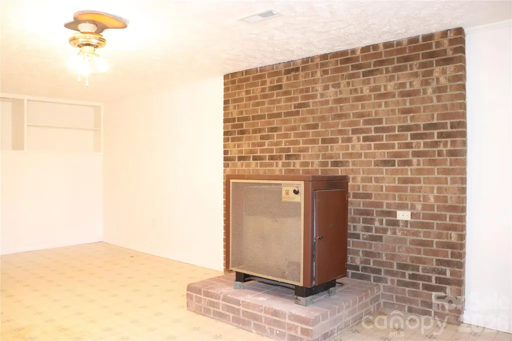 4543 Horseshoe Bend Road Hudson NC 28638