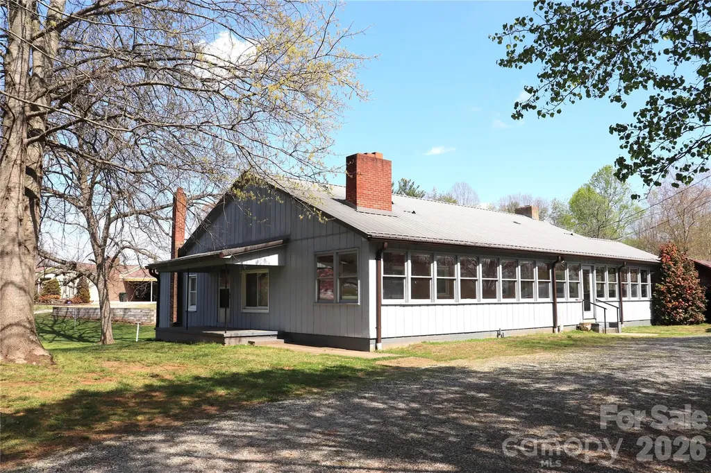 4543 Horseshoe Bend Road Hudson NC 28638
