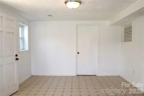 4543 Horseshoe Bend Road Hudson NC 28638