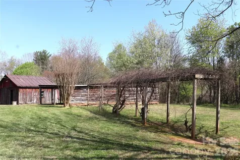 4543 Horseshoe Bend Road Hudson NC 28638