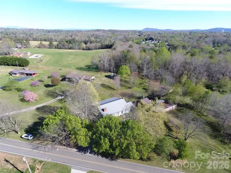 4543 Horseshoe Bend Road Hudson NC 28638