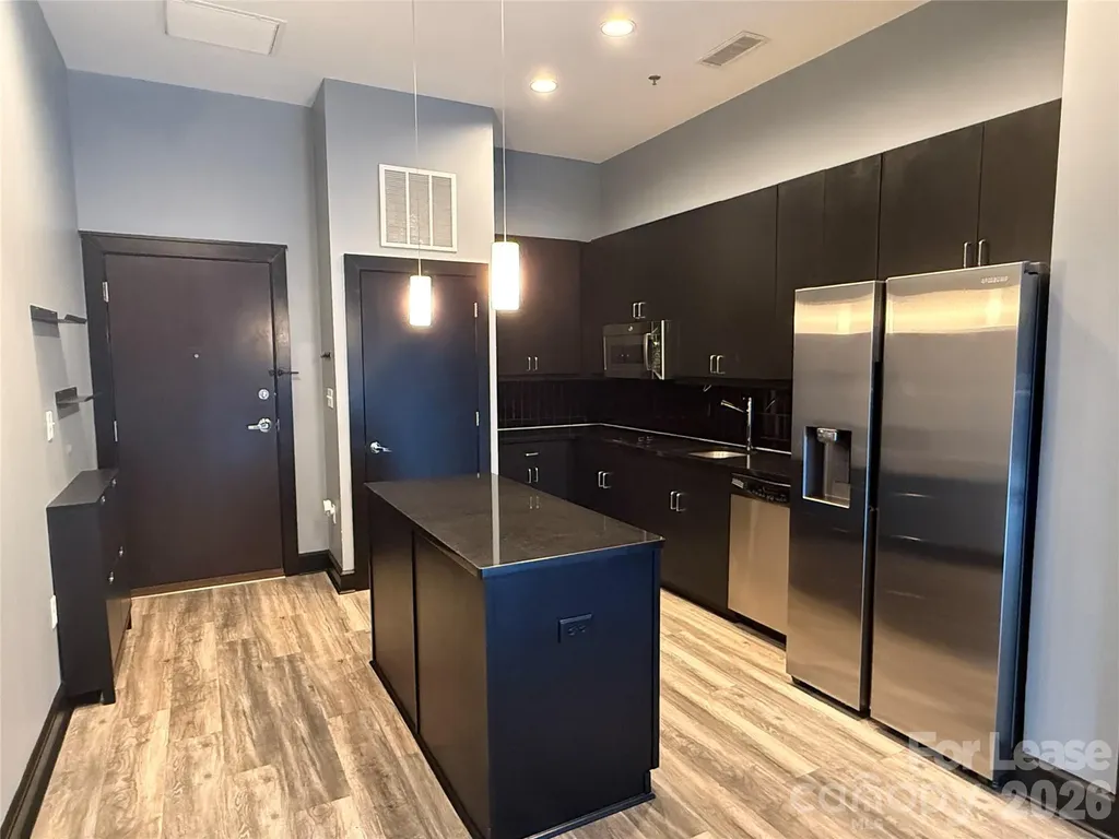 333 W Trade Street Charlotte NC 28202