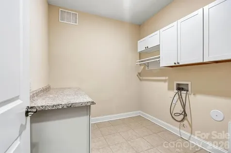 6313 Good News Drive Charlotte NC 28215