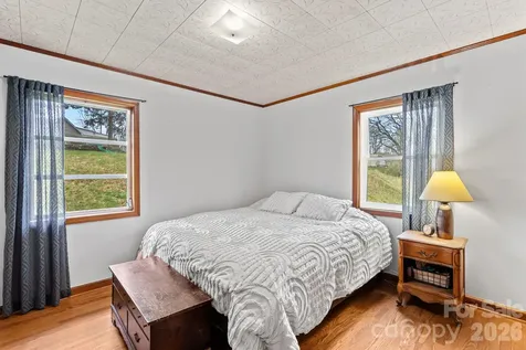 103 Bidwell Street Franklin NC 28734