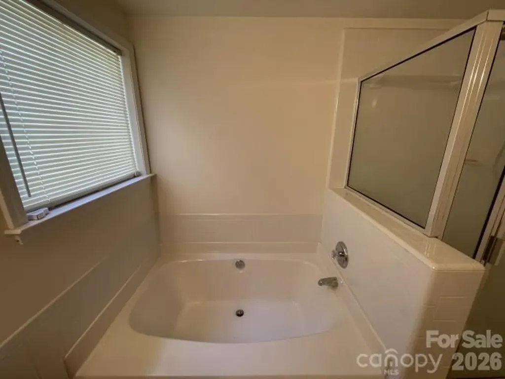 6213 Nevin Road Charlotte NC 28262