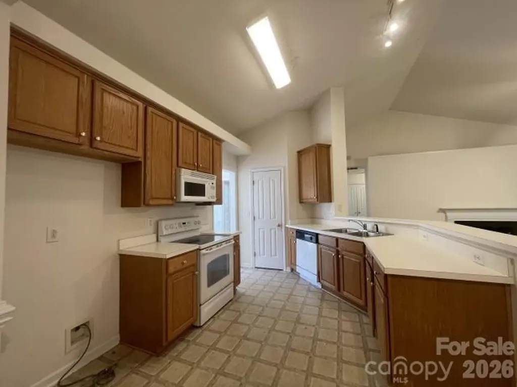 6213 Nevin Road Charlotte NC 28262
