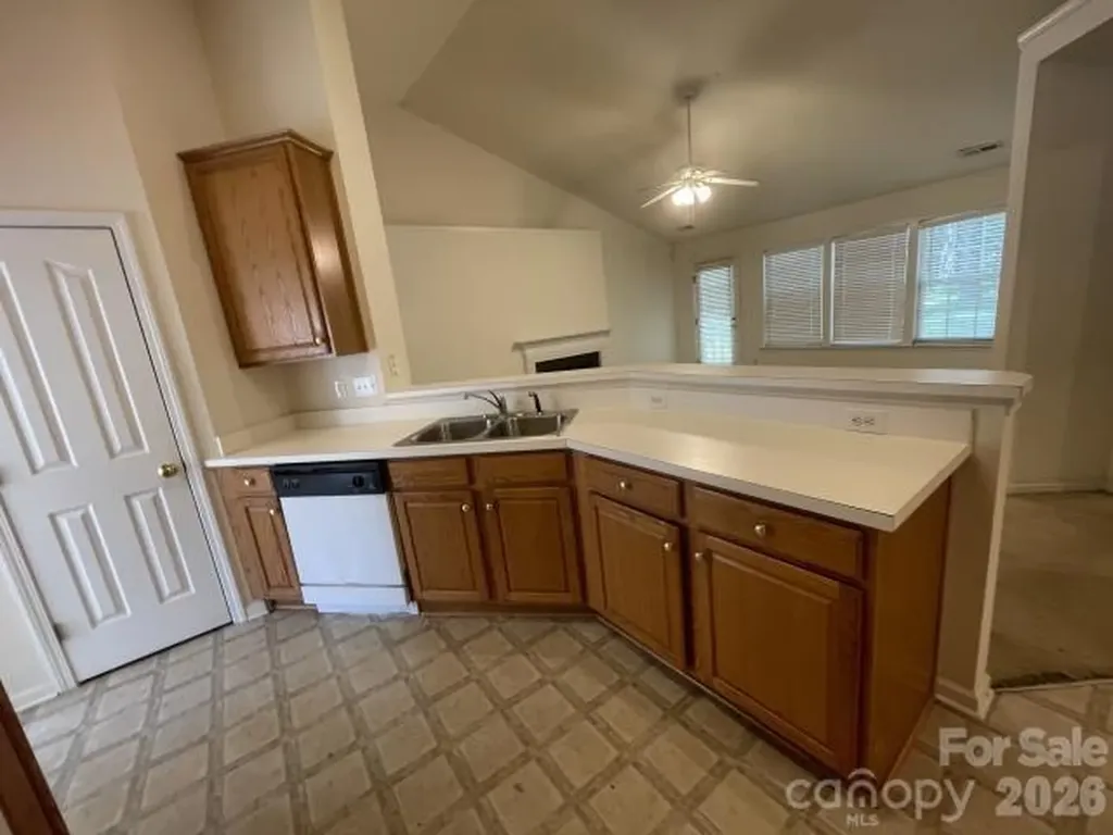 6213 Nevin Road Charlotte NC 28262