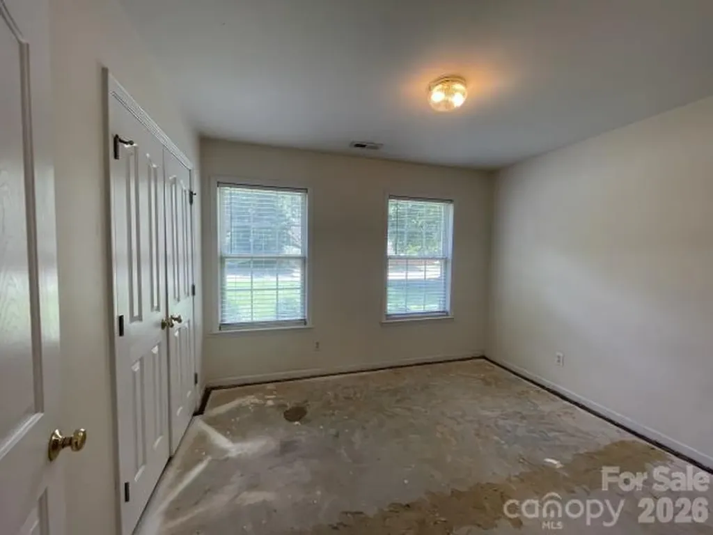 6213 Nevin Road Charlotte NC 28262