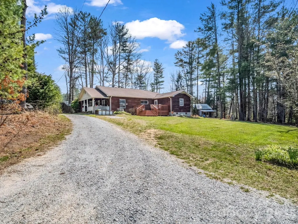 47 Granny Apple Road Hendersonville NC 28792