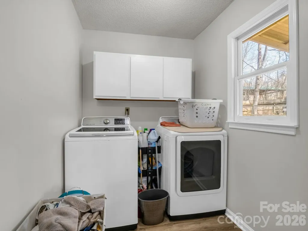47 Granny Apple Road Hendersonville NC 28792