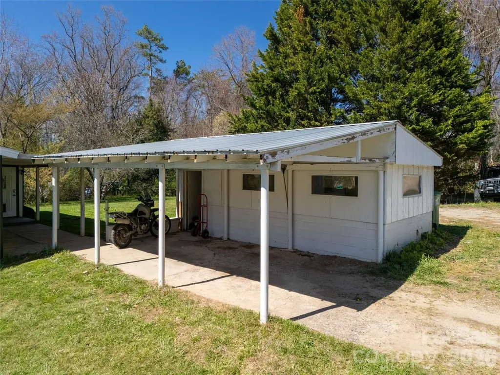 14 Winter Woods Drive Asheville NC 28806
