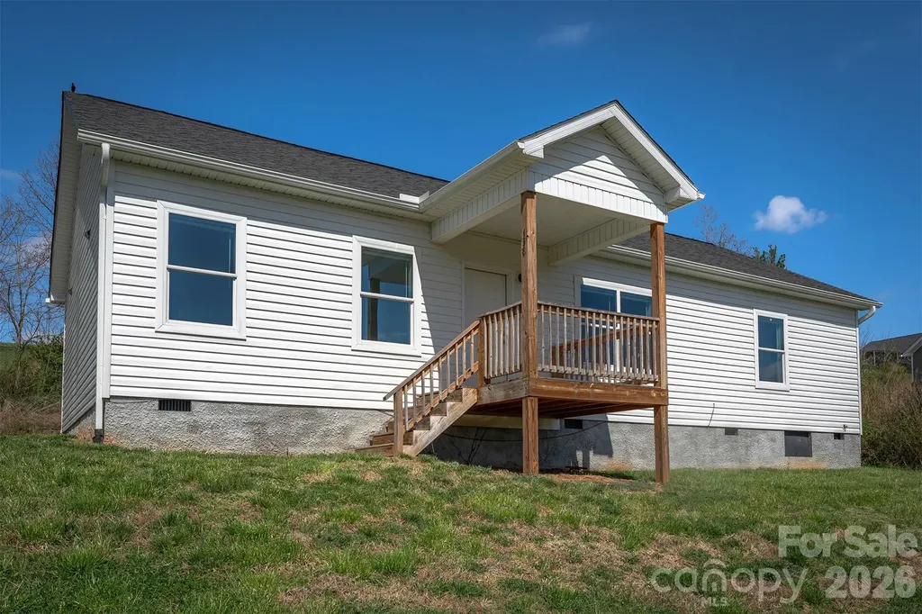 138 Indian Paintbrush Lane Alexander NC 28701