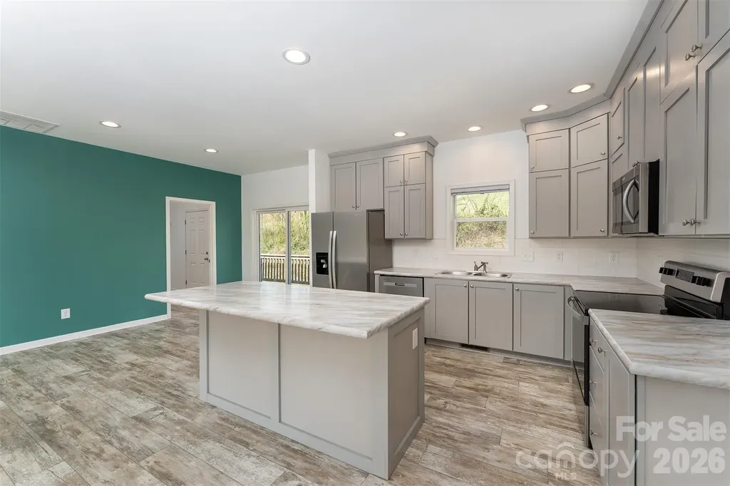 138 Indian Paintbrush Lane Alexander NC 28701