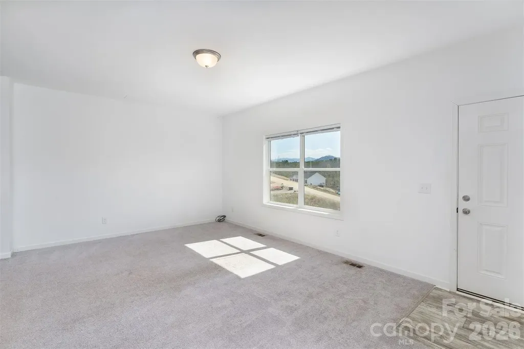 138 Indian Paintbrush Lane Alexander NC 28701