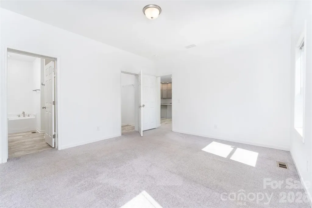 138 Indian Paintbrush Lane Alexander NC 28701