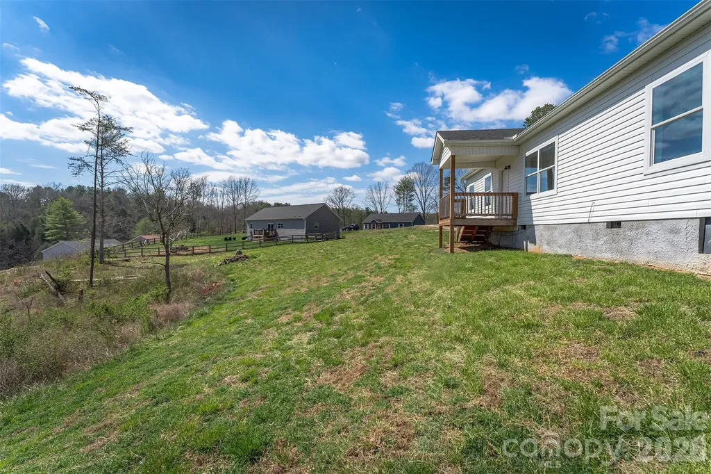 138 Indian Paintbrush Lane Alexander NC 28701
