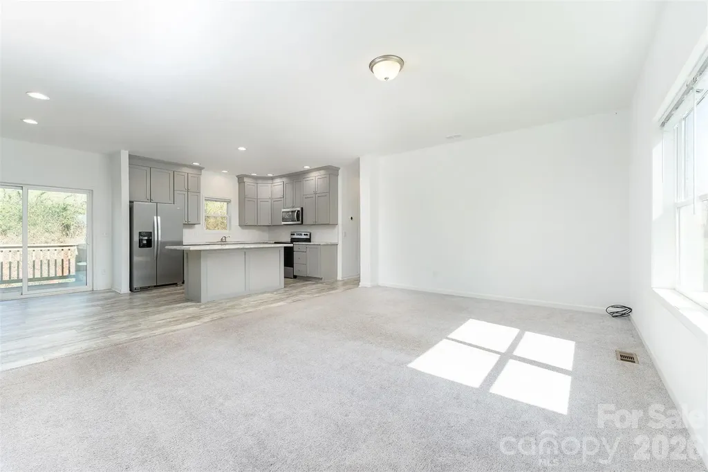 138 Indian Paintbrush Lane Alexander NC 28701