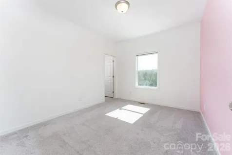 138 Indian Paintbrush Lane Alexander NC 28701