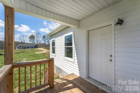 138 Indian Paintbrush Lane Alexander NC 28701