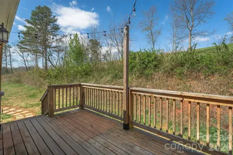 138 Indian Paintbrush Lane Alexander NC 28701