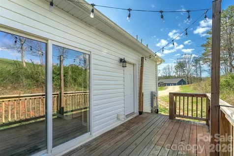 138 Indian Paintbrush Lane Alexander NC 28701