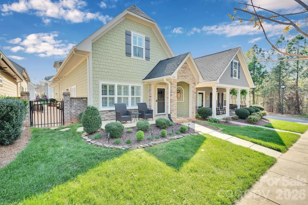 7526 Fairway Villa Circle Denver NC 28037