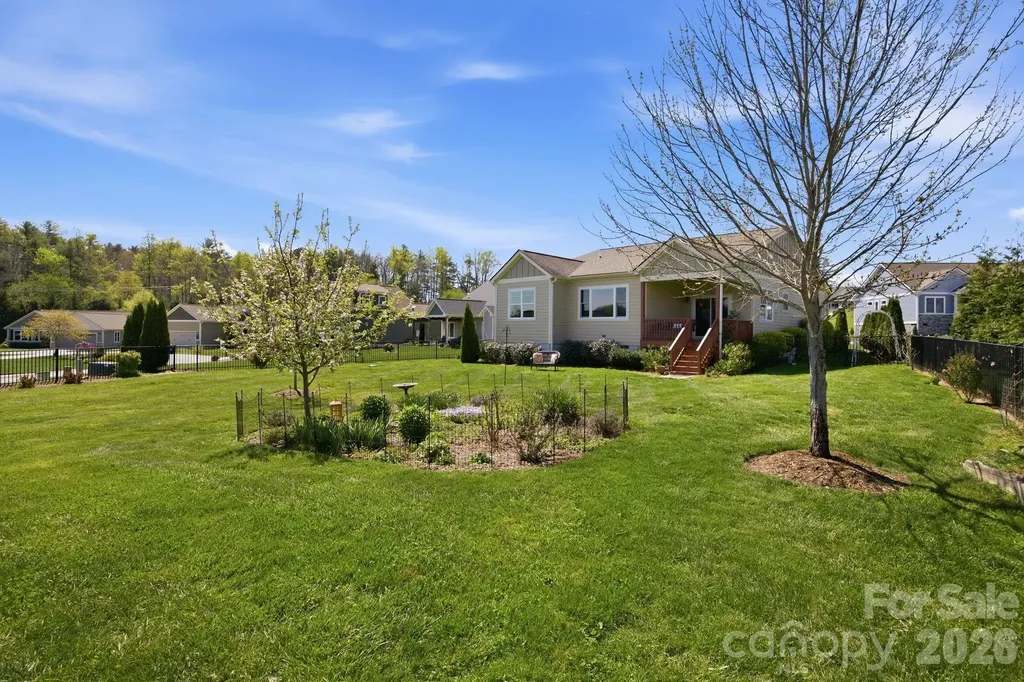 82 Blacksmith Run Drive Hendersonville NC 28792
