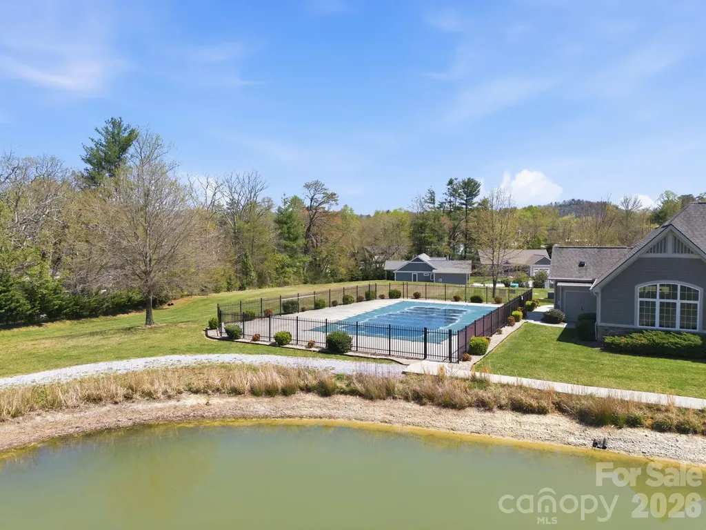 82 Blacksmith Run Drive Hendersonville NC 28792