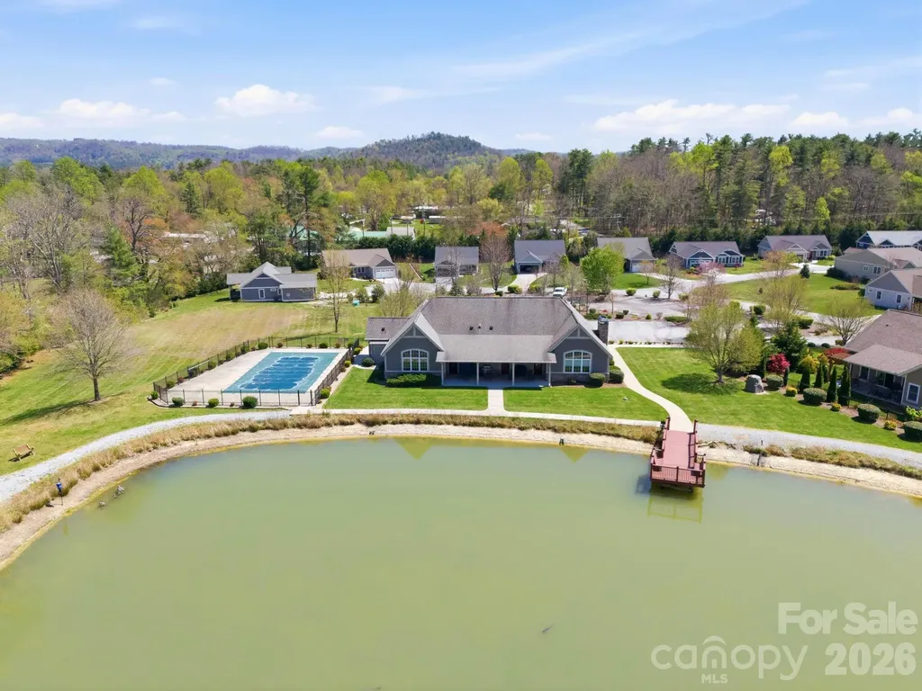 82 Blacksmith Run Drive Hendersonville NC 28792