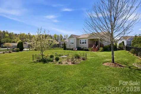 82 Blacksmith Run Drive Hendersonville NC 28792