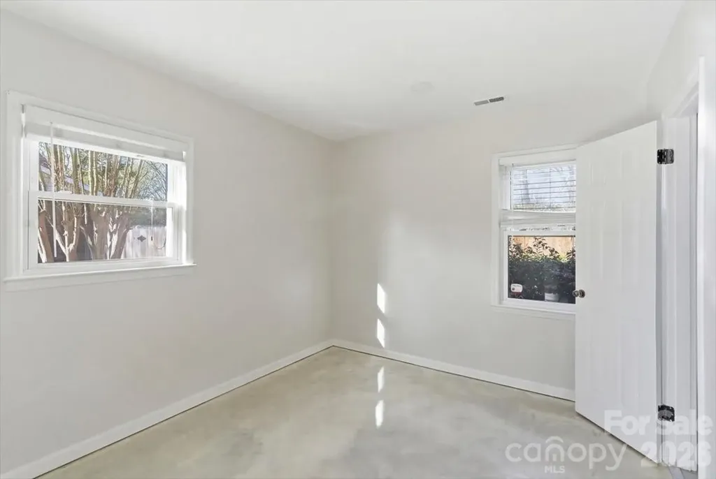 5810 Red Carriage Lane Charlotte NC 28212