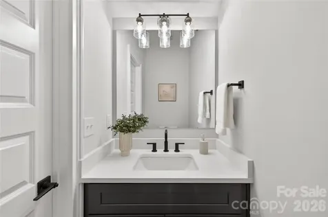 3217 Credenza Road Charlotte NC 28208