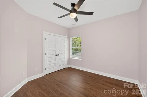 3217 Credenza Road Charlotte NC 28208
