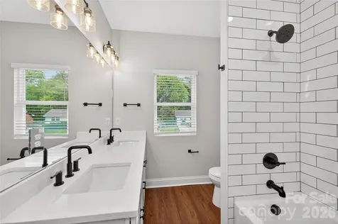 3217 Credenza Road Charlotte NC 28208