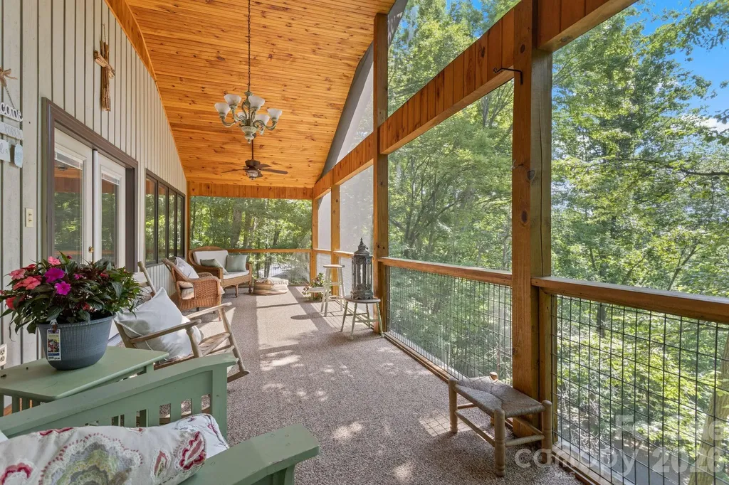 56 Cardinal Circle Tryon NC 28782